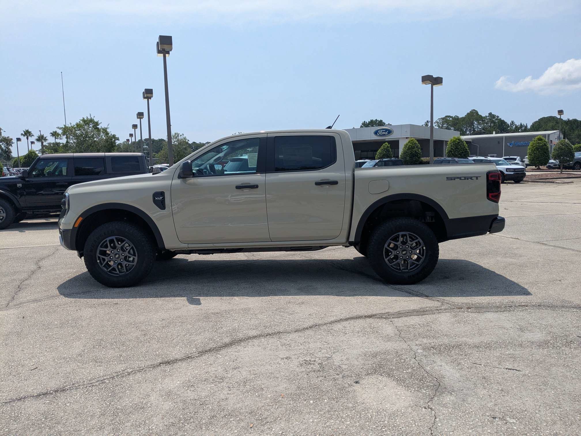 New 2026 Ford Ranger XLT w/ Trailer Tow Package RWD image 7
