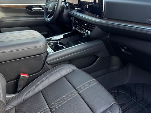 New 2026 Chevrolet Tahoe High Country AWD/4WD image 22