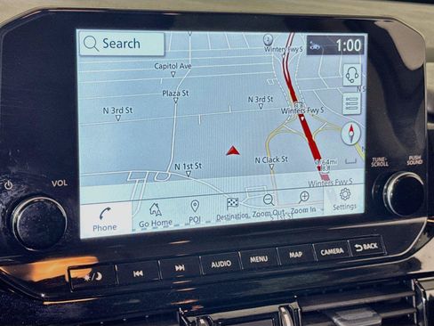 Used 2025 Nissan Pathfinder SL FWD image 11