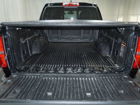 Used 2018 Chevrolet Colorado Z71 AWD/4WD image 6