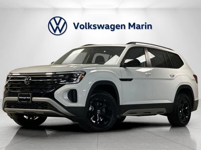 New 2025 Volkswagen Atlas Peak Edition SE