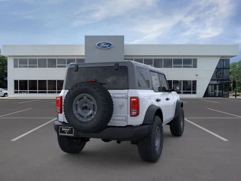 New 2025 Ford Bronco 4-Door w/ Sasquatch Package AWD/4WD image 8