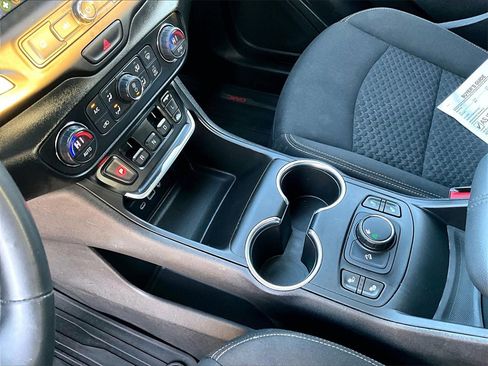 Used 2018 GMC Terrain SLE w/ Driver Convenience Package image 17