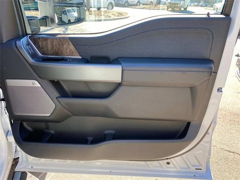 Used 2026 Ford F450 Lariat image 37