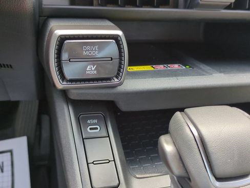 Used 2026 Toyota RAV4 XLE Premium FWD image 19