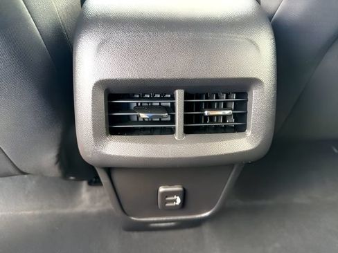 Used 2022 Chevrolet Equinox LT AWD/4WD image 22