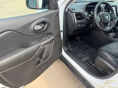 Used 2022 Jeep Cherokee Limited AWD/4WD image 15