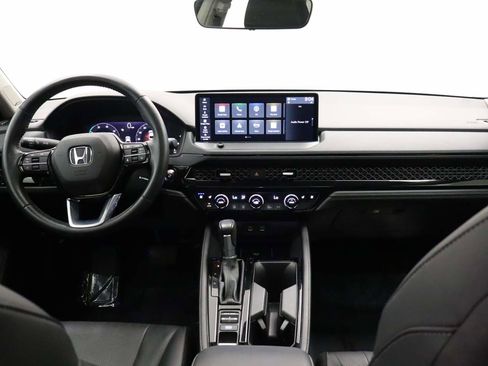 Used 2023 Honda Accord Touring image 13
