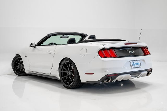 Used 2017 Ford Mustang GT Premium RWD image 29