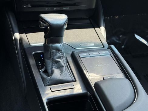 Used 2022 Lexus ES 350 w/ Luxury Package FWD image 18