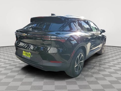 New 2026 Chevrolet Equinox EV LT image 3