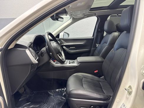 Used 2024 MAZDA CX-90 Plug-In Hybrid w/ Premium Pkg AWD/4WD image 13