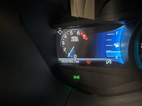 Certified 2018 Ford Fusion SE w/ Fusion SE Technology Package FWD image 23