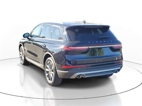 Used 2021 Lincoln Corsair AWD w/ Premium Package image 2