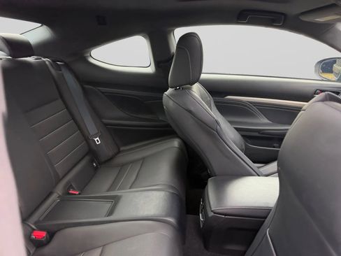 Used 2016 Lexus RC 200t w/ Premium Package RWD image 35