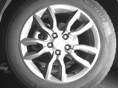 Used 2024 GMC Terrain SLT AWD/4WD image 12