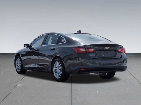 Used 2016 Chevrolet Malibu LT w/ Leather Package image 4