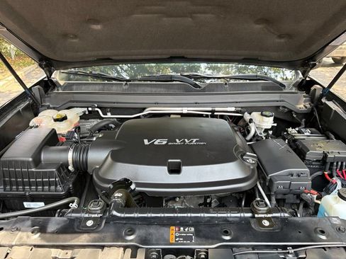 Used 2020 Chevrolet Colorado Z71 w/ Z71 Midnight Edition AWD/4WD image 24