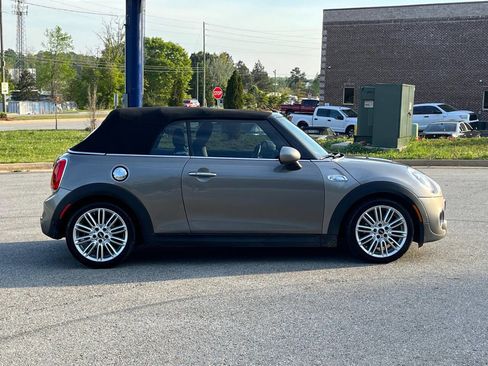 Used 2017 MINI Cooper S image 17