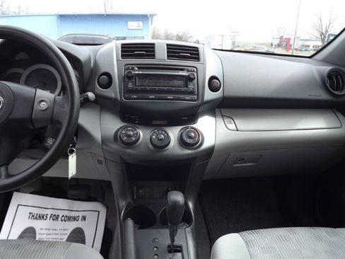 Used 2012 Toyota RAV4 FWD w/ Value Pkg image 16