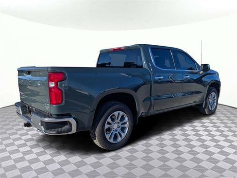 Used 2025 Chevrolet Silverado 1500 LTZ image 4