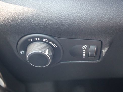 Used 2024 Jeep Compass Sport AWD/4WD image 40