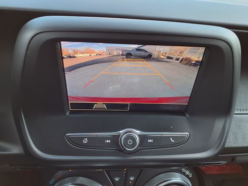 Used 2022 Chevrolet Camaro LT image 4