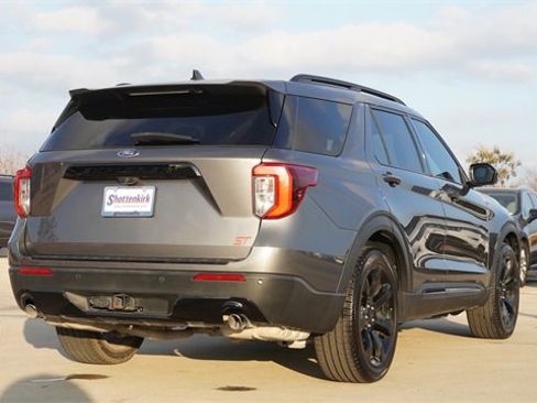 Used 2023 Ford Explorer ST-Line w/ Class IV Trailer Tow Package image 9
