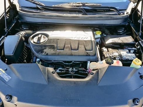 Used 2022 Jeep Cherokee Trailhawk w/ Sound & Nav Group image 35