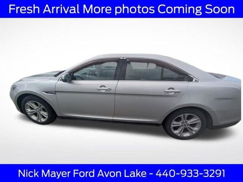 Used 2016 Ford Taurus SEL image 5