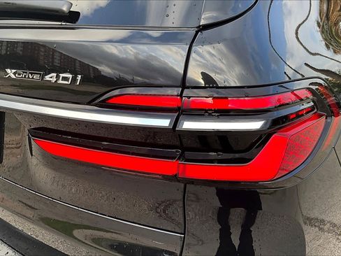 Used 2026 BMW X7 xDrive40i w/ Premium Package AWD/4WD image 29