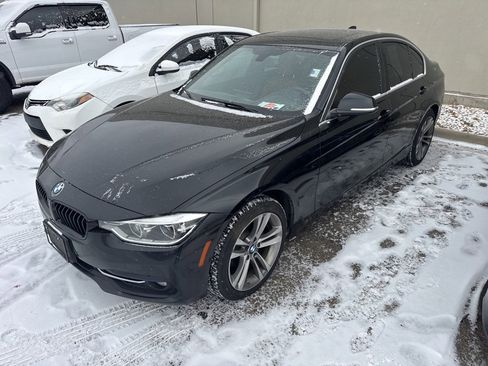 Used 2018 BMW 330i xDrive 330i xDrive image 3