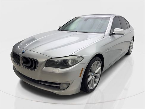 Used 2012 BMW 535i Sedan image 2