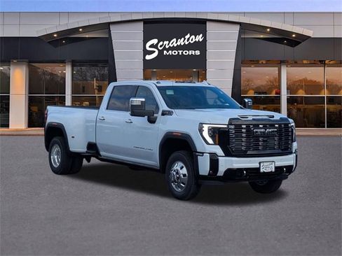 New 2026 GMC Sierra 3500 Denali Ultimate image 7