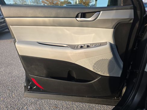 Used 2022 Hyundai Palisade SE w/ Cargo Package image 29