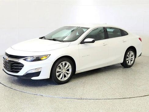 Used 2024 Chevrolet Malibu LT FWD image 3