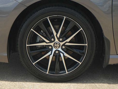 Used 2024 Toyota Camry SE FWD image 7
