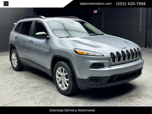 Used 2018 Jeep Cherokee Sport w/ Cold Weather Group AWD/4WD image 9