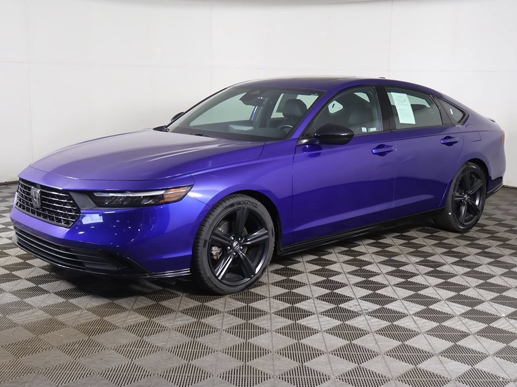 Used 2023 Honda Accord Sport image 7