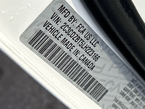 Used 2020 Dodge Challenger R/T w/ Plus Package image 30