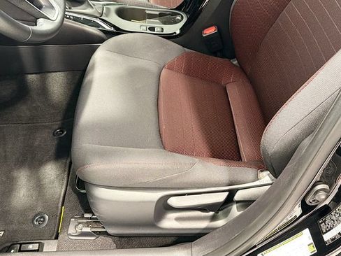 Certified 2025 Toyota Corolla SE FWD image 16