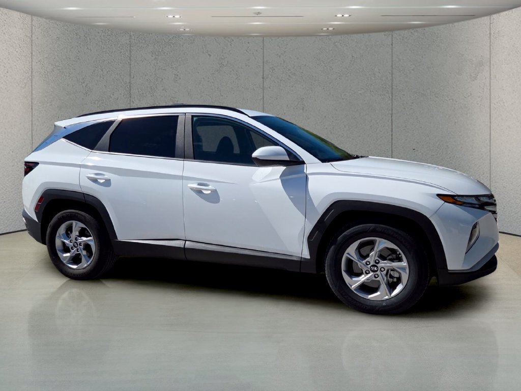 Used 2024 Hyundai Tucson SEL FWD image 3