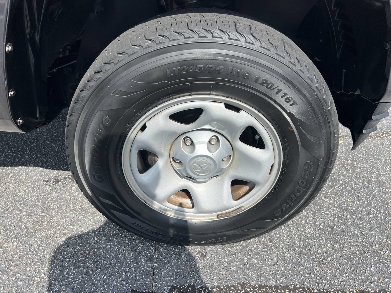 Used 2018 Toyota Tacoma SR w/ SR Convenience Package AWD/4WD image 13