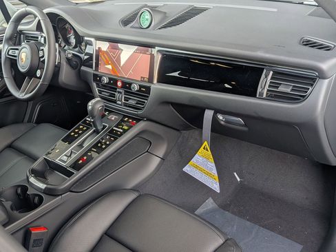 New 2026 Porsche Macan S image 24