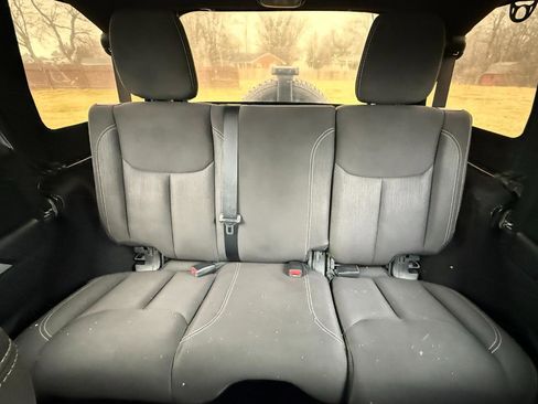 Used 2016 Jeep Wrangler Unlimited Sahara w/ Dual Top Group image 14