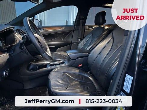 Used 2017 Lincoln MKC Reserve w/ Lincoln MKC Climate Package AWD/4WD image 11