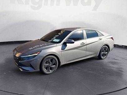 Used 2023 Hyundai Elantra SEL