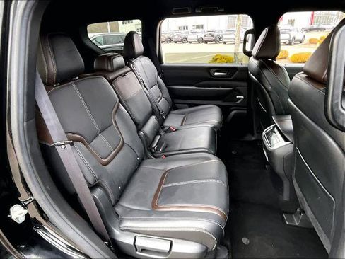 Certified 2025 Nissan Armada SL AWD/4WD image 16