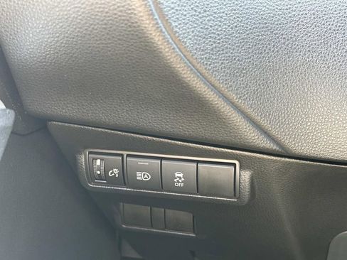 New 2026 Toyota Corolla Cross LE AWD/4WD image 25
