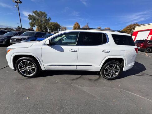 Used 2019 GMC Acadia Denali image 7